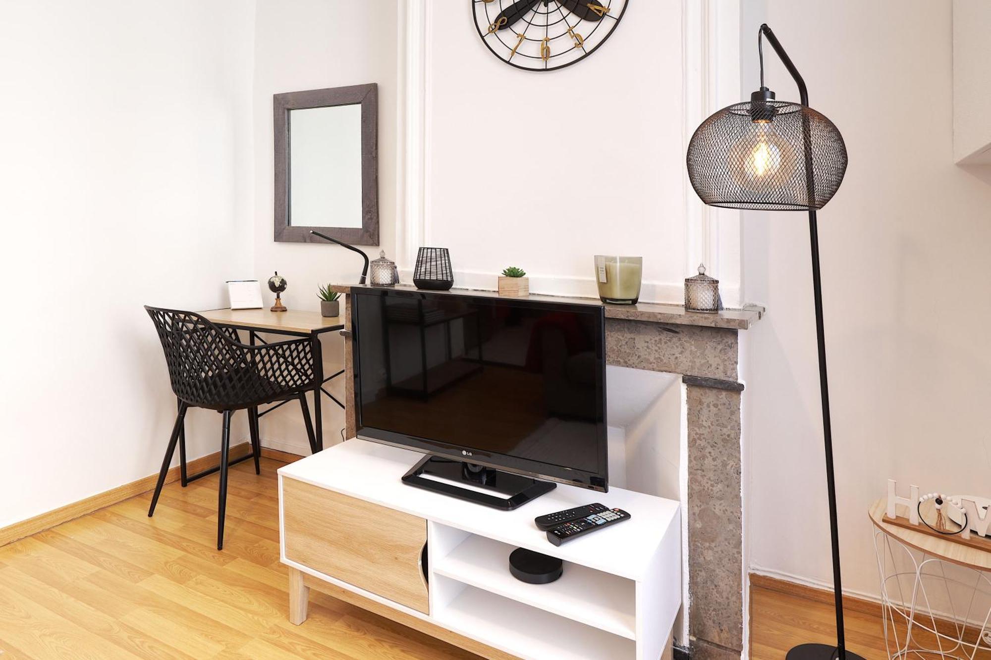 Le Scarlett Nimois Apartamento